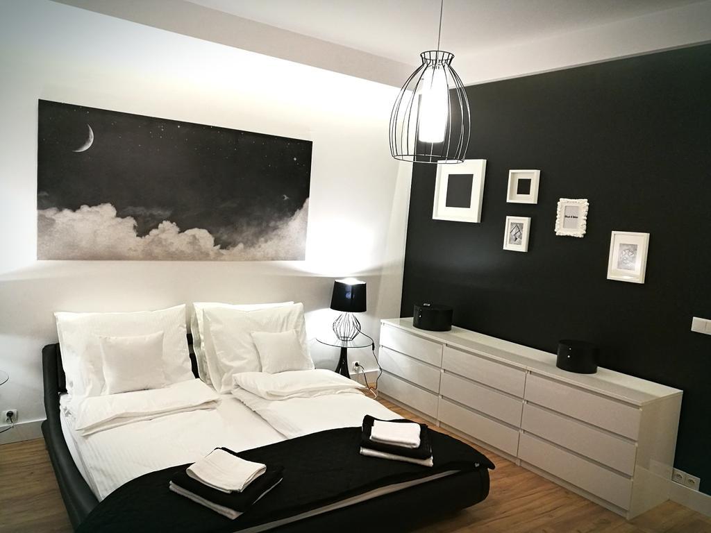 Black&White Apartment- Wierzbowa 5 بوزنان المظهر الخارجي الصورة
